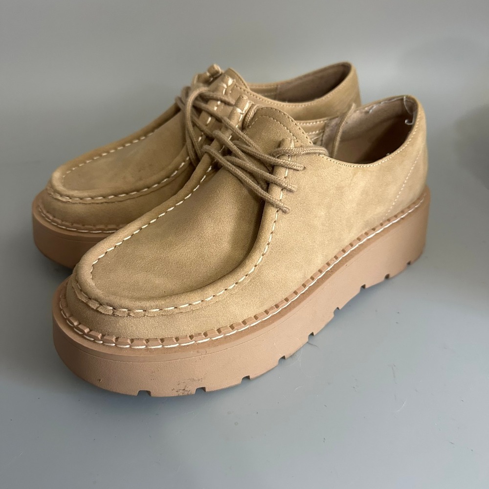 No Boundaries Womens Tan Faux Suede Platform Wallabee Oxfords Size 8 Lug Sole - Picture 2 of 5